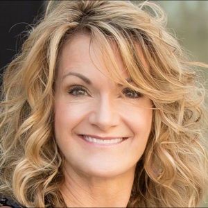 Meet your Posher, Ari